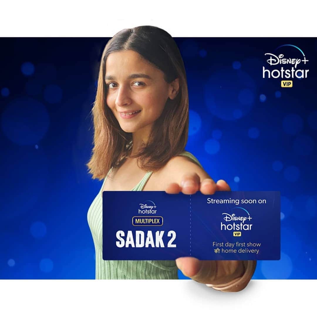 のインスタグラム：「Sadak 2 - The road to love ❤️  अब First Day First Show ki home delivery @DisneyPlusHotstarVIP पे」