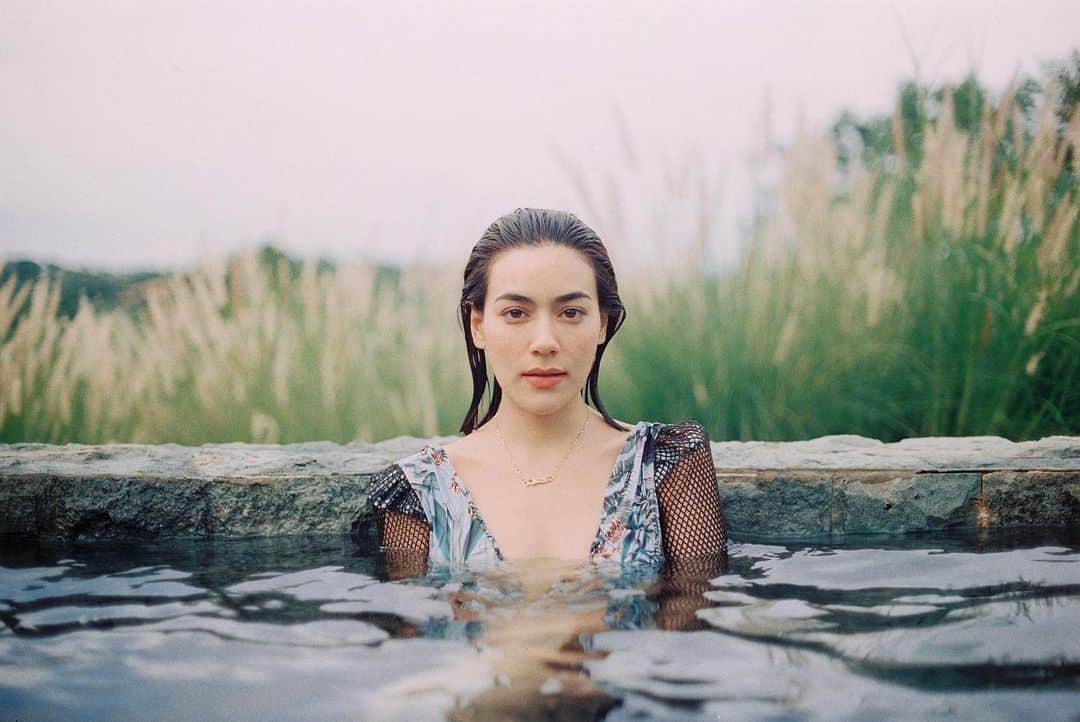 キンバリー・アン・ウォーテマス・ティアムシリのインスタグラム：「That running mascara tho  #แคนี้พอค่ะอิอิ #canona1film by @mark_prin」