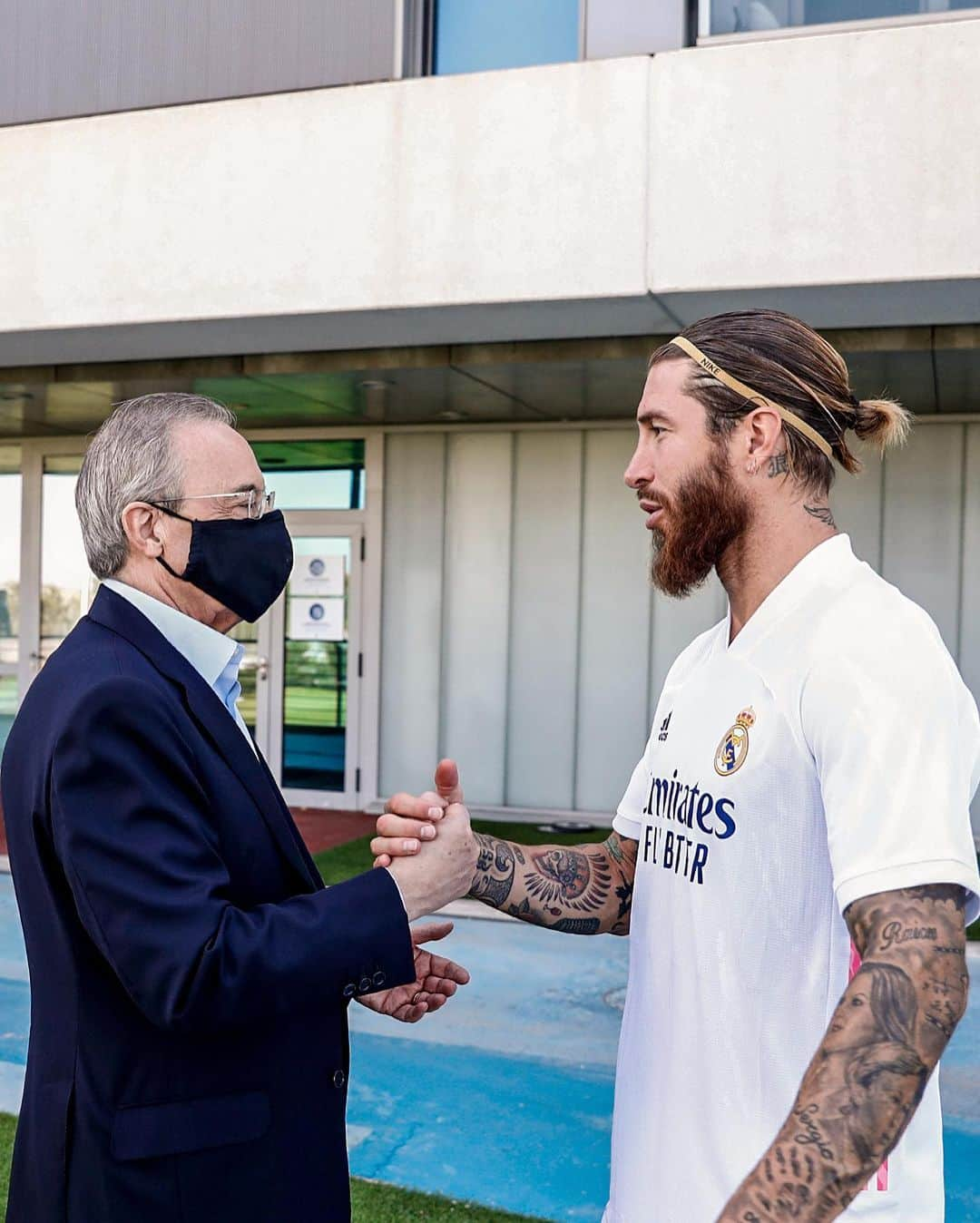 レアル・マドリードさんのインスタグラム写真 - (レアル・マドリードInstagram)「@RealMadrid president Florentino Pérez visited the team at #RMCity ahead of our return to @ChampionsLeague action. - El presidente visitó al equipo antes del regreso de la Champions. #RealMadrid  #RMUCL」8月1日 20時59分 - realmadrid