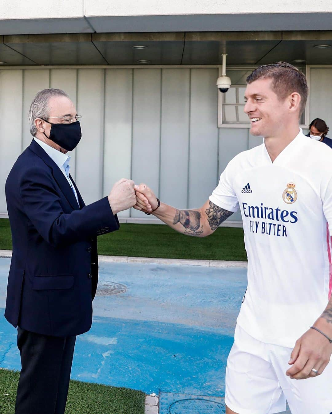 レアル・マドリードさんのインスタグラム写真 - (レアル・マドリードInstagram)「@RealMadrid president Florentino Pérez visited the team at #RMCity ahead of our return to @ChampionsLeague action. - El presidente visitó al equipo antes del regreso de la Champions. #RealMadrid  #RMUCL」8月1日 20時59分 - realmadrid