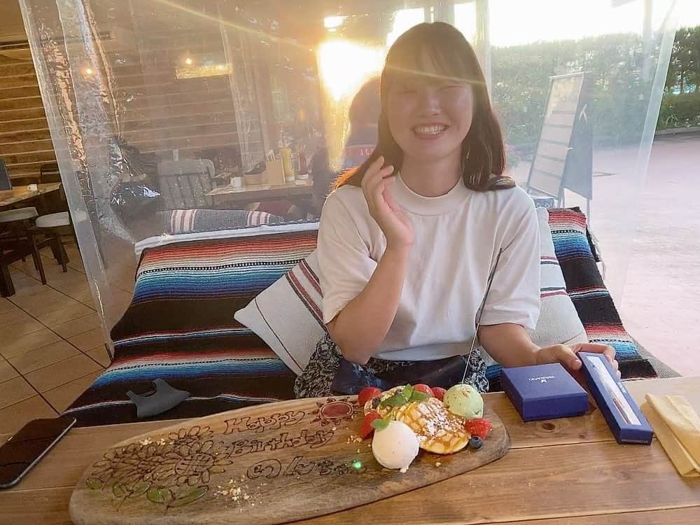 廣田真優のインスタグラム：「ちょと遅れちゃったけど 22歳の誕生日おめでとう~♡  いつもいつも感謝でいっぱい。 これからも面倒みてください👶」
