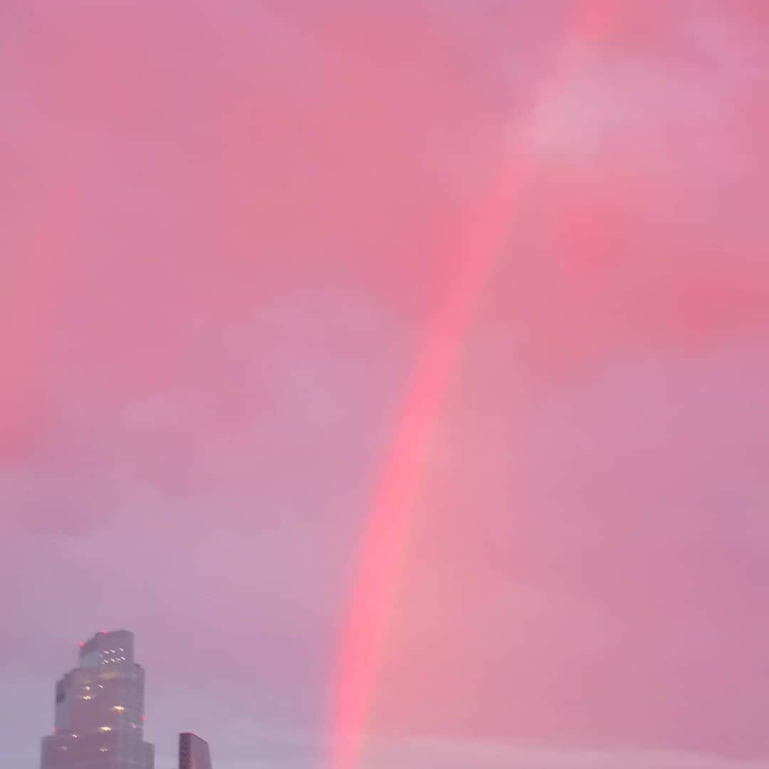 M.I.A.さんのインスタグラム写真 - (M.I.A.Instagram)「#UK nofilter   #pinkrainbows ❇️🌈」8月1日 21時25分 - miamatangi