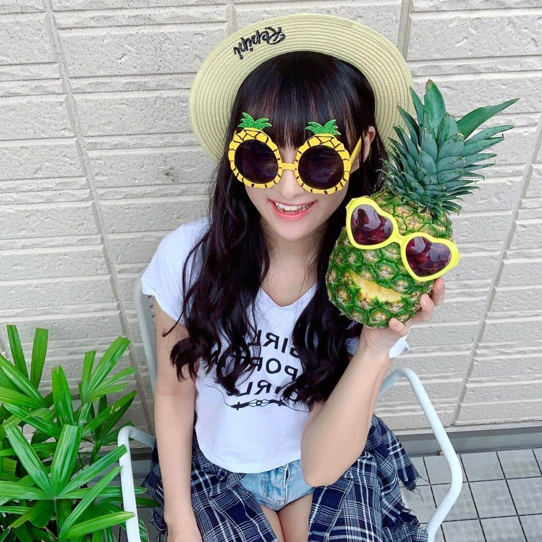 岡本怜奈さんのインスタグラム写真 - (岡本怜奈Instagram)「♡﻿ 8月1日 #パインの日 🍍﻿ ﻿ パ(8)イン(1)の語呂合わせで﻿ 出来たんだって〜😳💛﻿ ﻿ 今日から8月START🌺🌴🏖﻿ パイン食べてがんばろ〜✧ ٩( ๑•̀o•́๑ )وｴｲｴｲｵｰ!!﻿ ♡﻿ ♡﻿ #岡本怜奈 #れなたん #nmb48 #パイン ﻿ #パイナップル #happy #Instafood #Instagood」8月1日 21時39分 - renatan1222