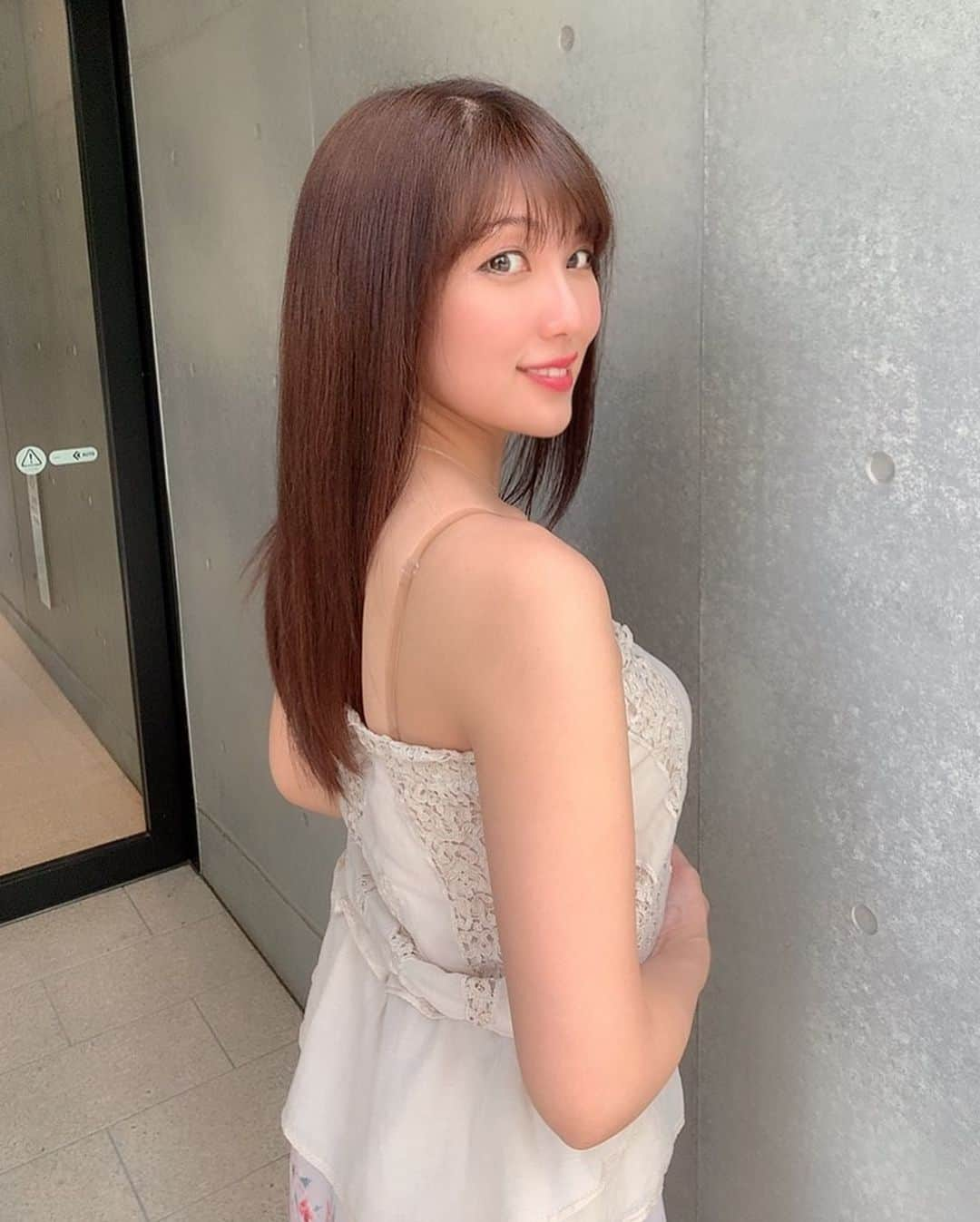 神谷麻美さんのインスタグラム写真 - (神谷麻美Instagram)「#ロアナ 行ってきたよ💖🥰💖  #サラサラ すぎる～🥰💕💇🏻‍♀️✨ #艶髪 ～💖🦄💖 さすが岡野さん🥰💖💖 ありがとうございました💖💇🏻‍♀️💖  #美容院 💖」8月1日 21時42分 - asamice428