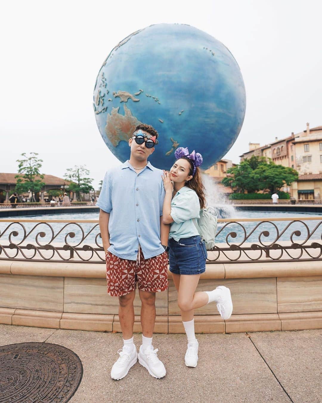 Julia Castroさんのインスタグラム写真 - (Julia CastroInstagram)「Tokyo DisneySea🐠🐠🐳🐬🦋💙💜💙💜 今回のVlogは長めです♡ YouTube見てね！ .  #JULIDY #disneyland #disneysea #tokyodisneyland #tokyodisneysea #couple #relationship #disneyfashion #boyfriend #similar #couplesgoals  #ディズニーランド #ディズニーシー #東京ディズニーランド #東京ディズニーシー #ディズニー #カチューシャ #ディズニーファッション #ディズニーコーデ #カップル #ミッキーミニー #夏服 #またまたこれからディズニーの写真が多くなります #写真を撮る時のみマスクを外しています」8月1日 21時46分 - julia.c.0209