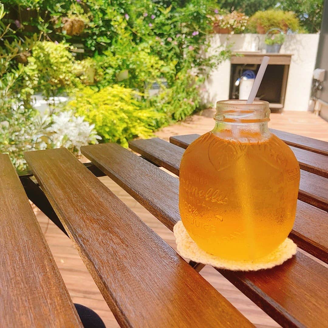 西山なずなのインスタグラム：「りんごじゅーす」