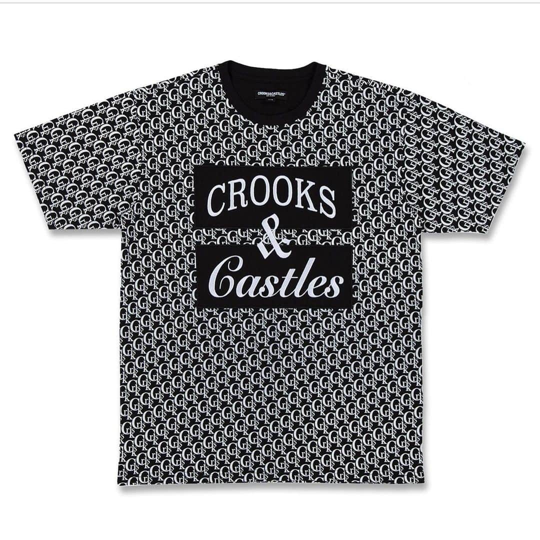 Crooks & Castlesさんのインスタグラム写真 - (Crooks & CastlesInstagram)「Lux AOP tee online exclusive. #crooks #cantstopthecrooks #crooksandcastles #therulingelite」8月1日 22時17分 - crooksncastles
