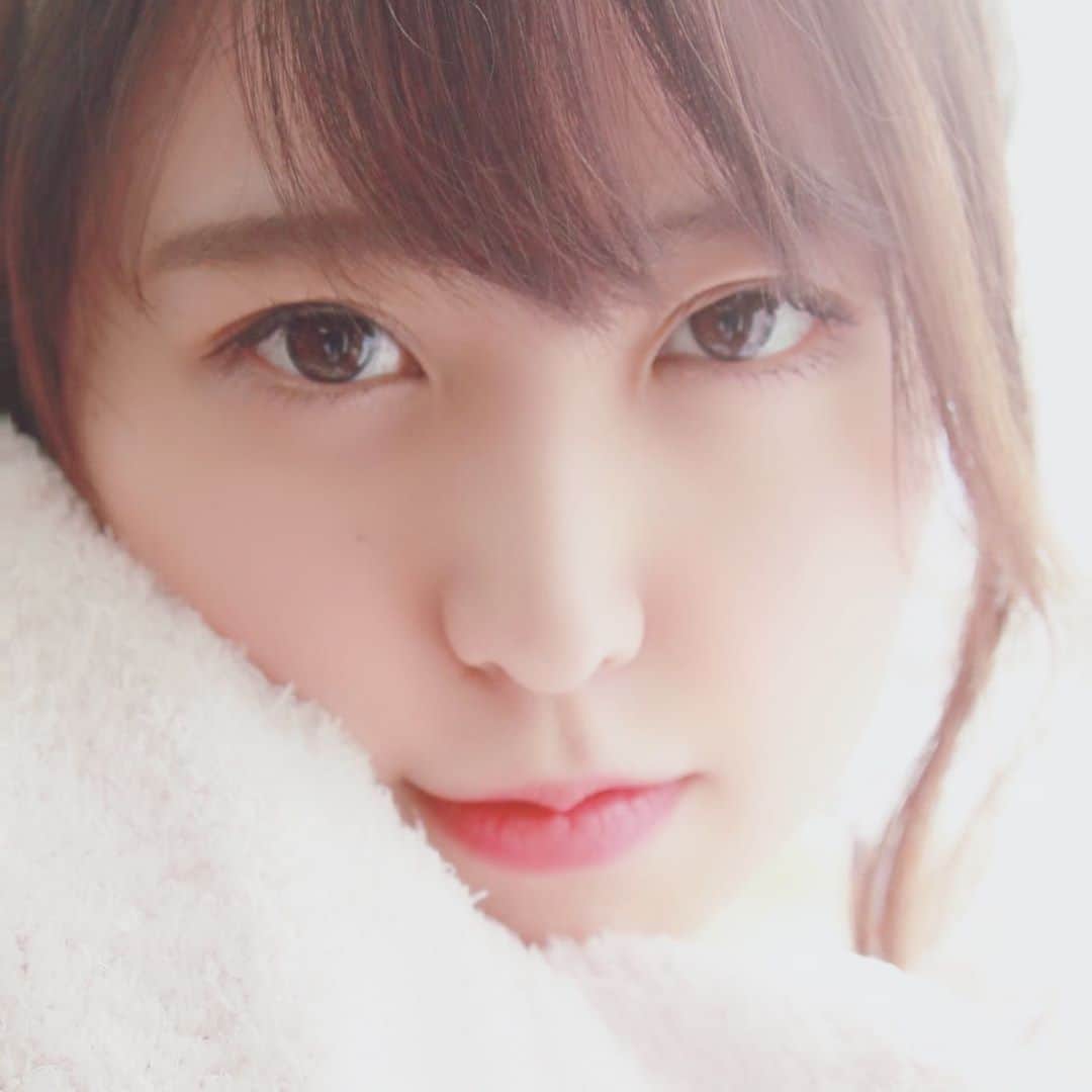 井上麗夢のインスタグラム：「🌻﻿ ﻿ 9月に出演する予定だった舞台が﻿ 情報解禁前に舞台中止、延期になりました。﻿ ﻿ また、皆様に届けることができなかった作品が増えました。素敵な方々と、素敵な作品を。また、届けられずに終わってしまったなぁ。﻿ ﻿ 今年はこれに慣れつつあることが辛い。﻿ ﻿ #OYUGIKAI﻿ #ポートレート﻿ #被写体﻿ #井上麗夢」