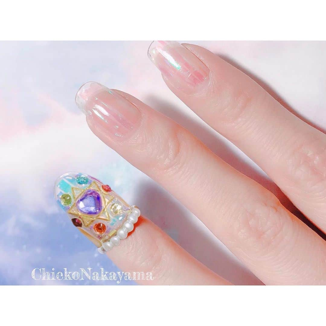 なかやまちえこさんのインスタグラム写真 - (なかやまちえこInstagram)「@stampnailring なかやまちえこ #ハンドメイド ネイルリング 8月はこちらの3点です💍✨ ⠀ ご購入は @stampnailring  のプロフィールから販売サイトに飛んでいただくか、ストーリーから飛べます☺️☺️☺️⠀ ⠀ #リングネイル は指先に #リング をはめていただくのみの取り外し簡単に爪先のオシャレを楽しめる商品です✨⠀ #スタンピングネイルリング のアカウントのストーリーハイライトのところからショッピングサイトに飛べます！⠀ 全てハンドメイドとなりますので、よろしくお願い致します😌🙏🙏✨⠀ #nail #nails #nailart #ネイル #美甲 #ネイルアート  #japanesenailart #manucure #japanesenails #manicurist #gelnails #أظافر #네일아트 #vẽmóng #ngườiđẹp  #เพ้นท์เล็บ #искусствоногтя #artedeuñas #เพ้นท์เล็บเจล #ジェルネイルデザイン #ネイルデザイン #senikuku #nagelkunst #ゆめかわネイル #オーロラネイル #ゆめかわいい ⠀ ・意匠登録済（デザイン特許）STAMPNAIL ・実用新案登録済（使い方特許）STAMPNAIL」8月1日 22時27分 - chiekonakayama