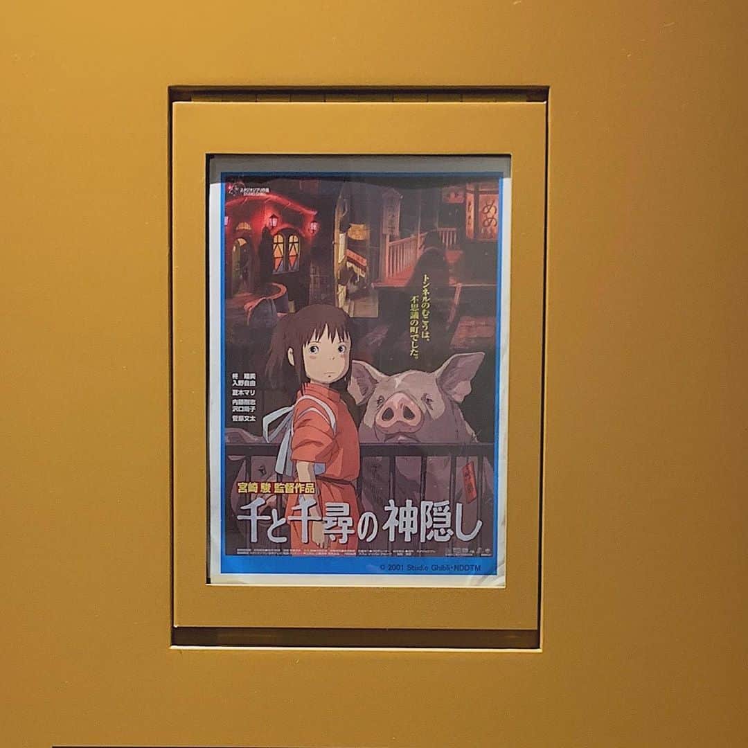 上田理子さんのインスタグラム写真 - (上田理子Instagram)「実は先日、、人生で初めて#千と千尋の神隠し を観てきました🎬♡  こんなに素敵な映画なのに、なんで今まで全く観てこなかったんだろう、、と思ったけど逆に初めて観たのが映画館で良かった〜と思ってます😌  久々の映画ということもあってか余韻が、、また何か観に行けたらいいな💭  #8月スタート #今月もよろしくお願いします #😉」8月1日 22時33分 - ueda_riko_official