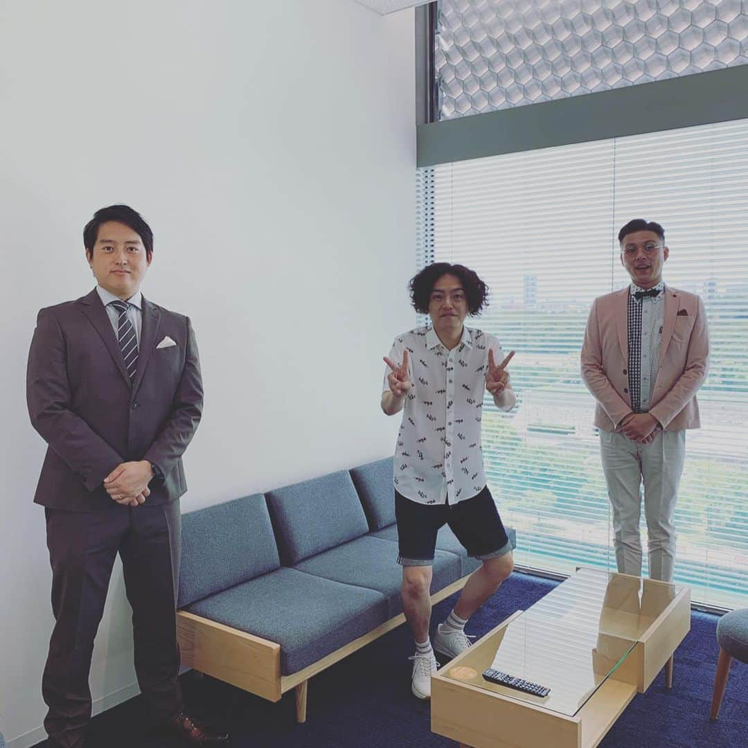 読売テレビ「あさパラ」さんのインスタグラム写真 - (読売テレビ「あさパラ」Instagram)「明日ごご3時から　#ytv漫才新人賞決定戦 🏆　　そしてその4代目王者✨は #学天即 のお二人😆.   決勝のネタ選びの裏にあった㊙️話をポロリしちゃってます💦  あさパラ！HPの【今週のポロリ】の動画みてみてー⏩️https://www.ytv.co.jp/asapara/movie/  #あさパラ #土曜朝9時25分 #学天即 #よじょう #奥田修二  #平松翔馬」8月1日 22時40分 - asapara_ytv