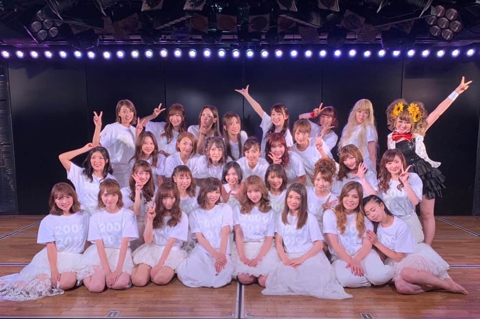 加藤雅美さんのインスタグラム写真 - (加藤雅美Instagram)「. おかげさまで今日、 8月1日でデビューして 11周年を迎えることができました✨ しかも今日は土曜日🤗💋✨ . あの秋葉原のAKB劇場に 初めて立ったのが11年前‼️ あの時の感動は一生忘れません。 . SDN48になれて良かった✨✨ ファンの皆さんに出会えたし たくさんの縁と幸せを 私にくれました🌸 . 昨年はSDN48結成10年記念公演で、 また劇場に立つことができて、 あの奇跡のような時間から もう一年も経つんだなぁと思うと 本当に時の流れは早いですね！ . ここ最近は育児に専念している為 ファンの皆さんにお会いできず 寂しいですが。。😢 . 早く皆さんにお会いしたいのですが 今世の中は大変な中なので皆さん お身体を大事になさってくださいね🍀 . こうして今も発信していられるのも 応援して支えてくださる ファンの皆さんのおかげです🌼 いつも温かい応援を心から ありがとうございます☺️🌸 月日が経っても忘れないでいてくれて すごく嬉しいです✨ . これからもよろしくお願いします☺️❣️ . #SDN48 #デビュー11周年 #いつもありがとう #記念日  #加藤雅美 #時差スタグラム #ポートレート #桜 #撮影 #Saturdaynight #aniversary #11th #memories #instagood #love #happy #smile #me #crerryblossom #spring #2yearsago #japanese #japanesegirl #tokyo #japan #akihabara #followme」8月1日 22時44分 - mamikato97