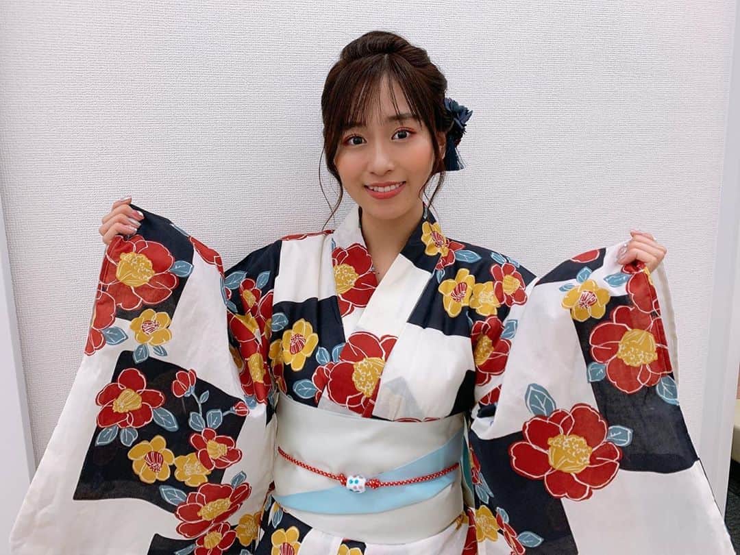 内木志のインスタグラム：「TSUTAYA EBISUBASHI店さんにてフォトブック発売イベントをさせて頂きました✨ 久しぶりに会えて嬉しかったです💕 ありがとうございました😊👘 #フォトブック #こころの旅 #浴衣」