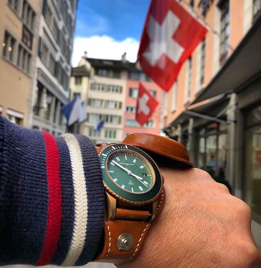 Maurice De Mauriac Zurichさんのインスタグラム写真 - (Maurice De Mauriac ZurichInstagram)「No matter where we are, if we put a Swiss #watch on our arm, we are immediately in #switzerland . With all its beauties, special features, the typical and the extraordinary. Our watches are in this tradition. Made in and by Zurich, they celebrate #switzerland🇨🇭 , which today celebrates itself - on the national holiday. All many Swiss moments, wherever you are. #watchesmadebyzurich #1august #zurich #watchfans #mauricedemauriac」8月1日 22時52分 - mauricedemauriac