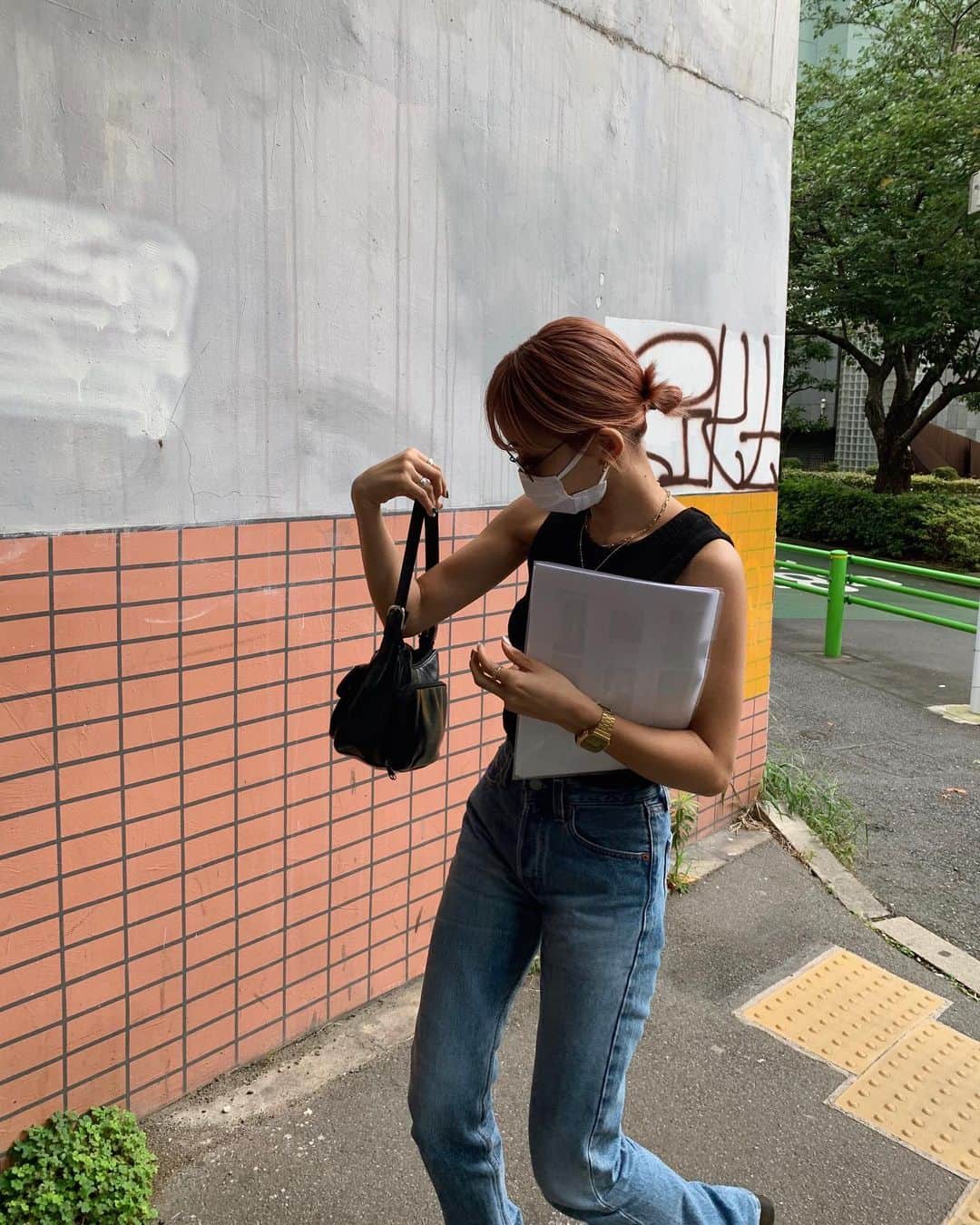 川本七海さんのインスタグラム写真 - (川本七海Instagram)「とある打ち合わせをした日の歩いてるところ🕺🏻🕺🏻🕺🏻」8月1日 22時57分 - namikawamoto