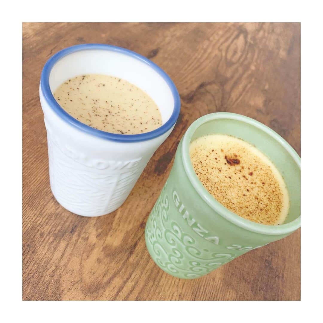 大崎みらいのインスタグラム：「、 先日お持ち帰りして 食べたこのプリン美味しかった〜！ 、 大学のときの友人の @toshinpo_cafe さんの 投稿をみて、 MARLOWEさんのプリンを買いに 銀座SIX店へ！🤝✨ 王道のフレッシュクリームプリンと、 銀座店限定のミルクティプリンにしたよ！ 器が可愛くて即決め🥰💓笑 、 おいしかった…もうまた食べたい… 最近お持ち帰りデザートに ハマりつつあるので オススメありましたら教えて〜💓 、 銀座SIXの地下色々ありすぎて 全制覇したい🤪✨ 、 、 、 #プリン #グルメ #デザート #カフェ #MARLOWE #マーロウ #銀座SIX #Gsix #ginza」