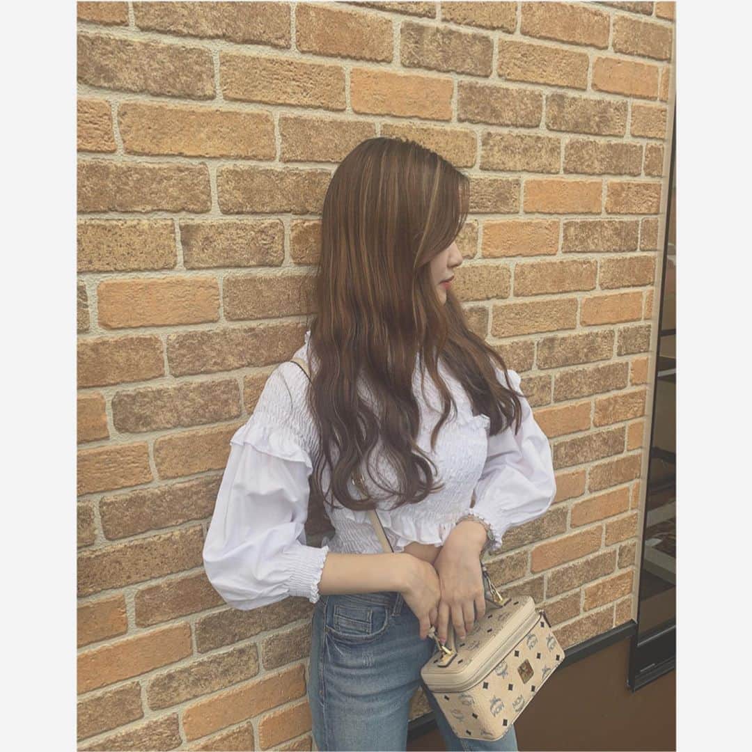 平田詩奈のインスタグラム：「﻿ 最近はパンツスタイルもすき。﻿ ﻿ ﻿ #しいなのワードローブ」