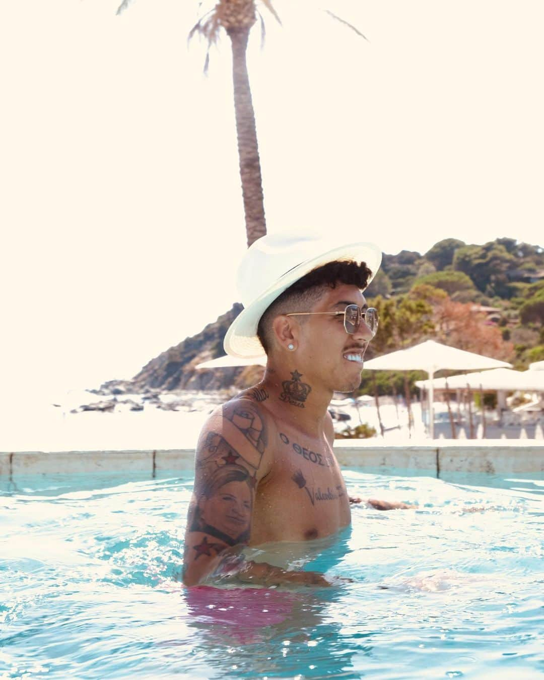 ロベルト・フィルミーノさんのインスタグラム写真 - (ロベルト・フィルミーノInstagram)8月1日 23時29分 - roberto_firmino