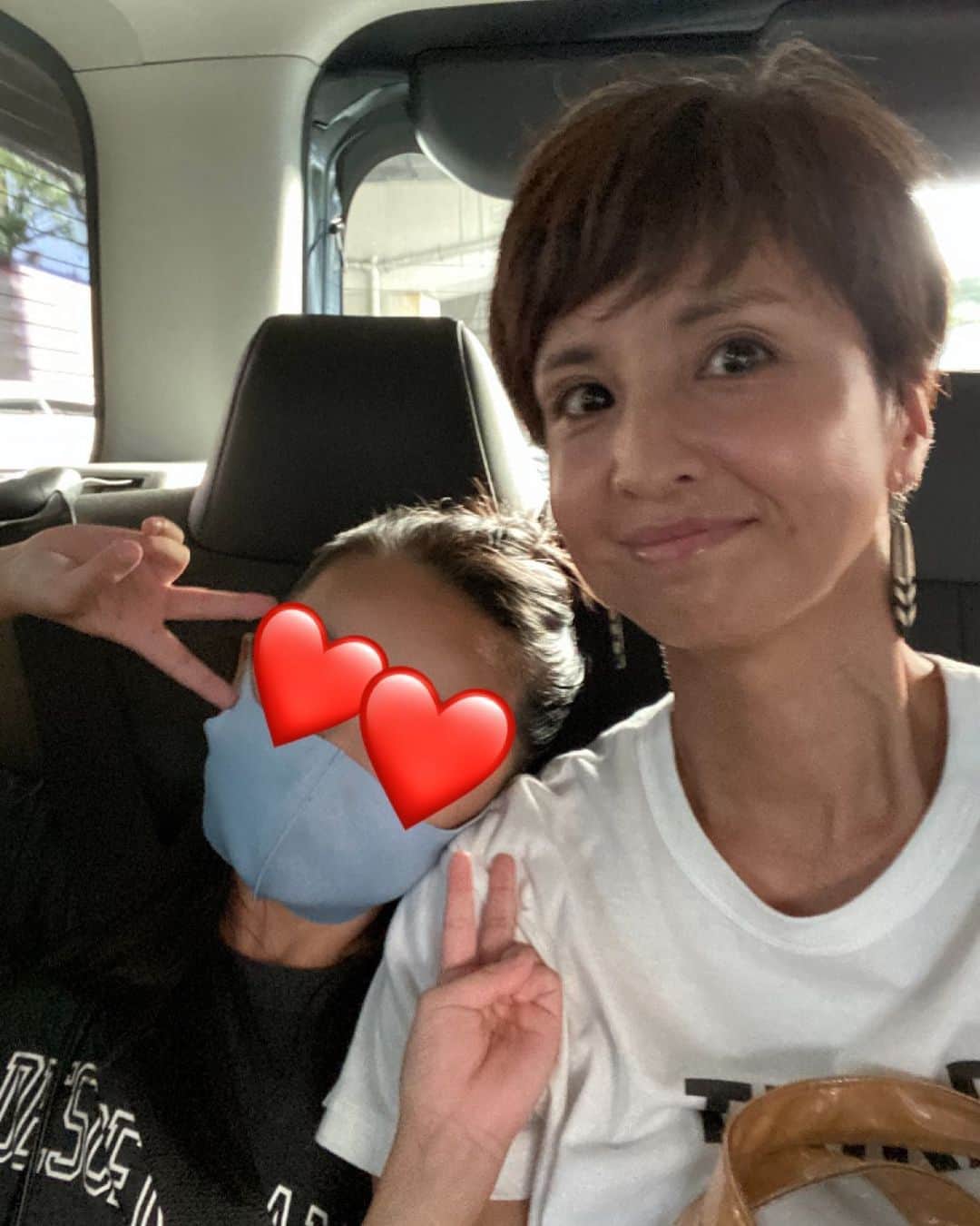 伊藤裕子のインスタグラム：「夏休みが始まりました！ 嬉しい〜〜❗️  けれど、今年の夏休みは、色々工夫して楽しまなければなりませんね。  娘と小さな目標をいくつかたました。 短いけれど、充実した夏休みを過ごしたいな！☀️  #それでも夏休みはやっぱり嬉しい」