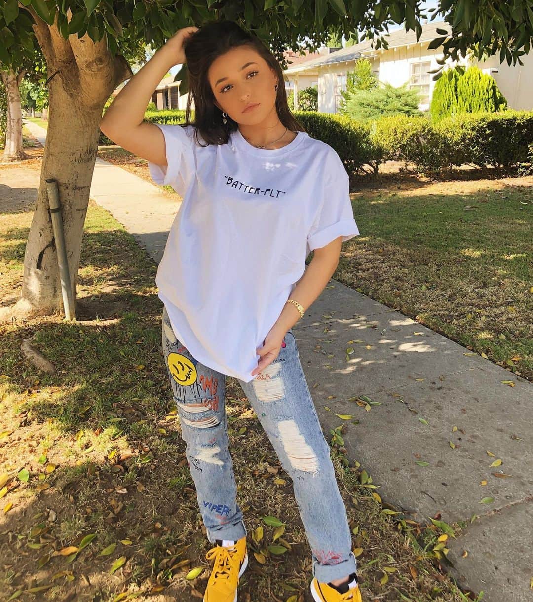 テイラー・グラブスのインスタグラム：「wyd today?」