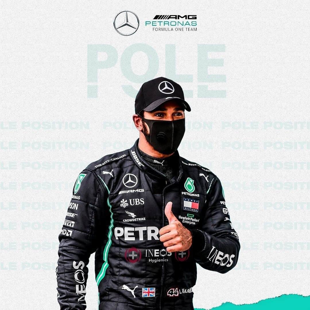 メルセデス・ベンツさんのインスタグラム写真 - (メルセデス・ベンツInstagram)「POLE AT HOME!!!! 🙌 @lewishamilton starts from the front for the seventh time at the #BritishGP!! 🔥🔥‬ @mercedesamgf1」8月1日 23時33分 - mercedesbenz