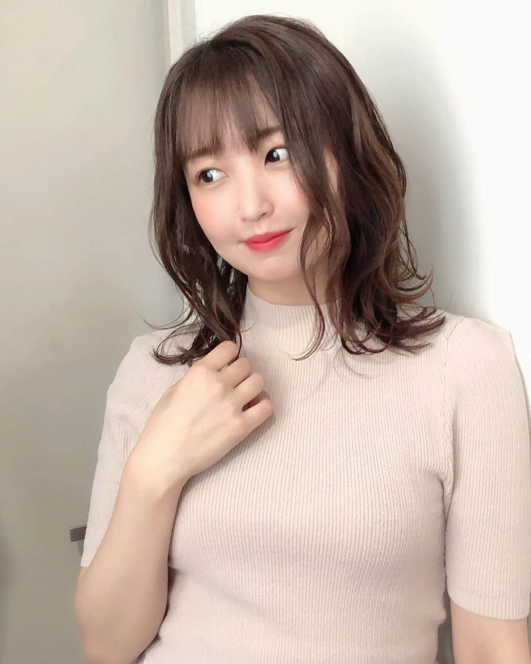 惣田紗莉渚のインスタグラム：「先日お仕事の前に トリートメントしてもらった💓 髪の毛上手に 巻けるようになりたいなあ💇‍♀️ リトルソルトヘアー #リトルソルトスタイル #littlexsalt #little #美容院 #渋谷美容院」