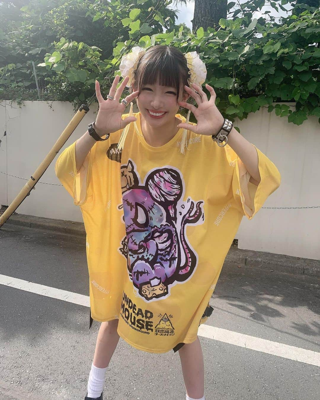 椎名ひかり（ひかりん）さんのインスタグラム写真 - (椎名ひかり（ひかりん）Instagram)「久々にハイパコ〜(乂｀д´) POPTEEN時代からハイパコすきだ  ハイパコのBIGTシャツ☆ 男子も着れる超BIGサイズなので皆おそろしようよ  #ハイパコ　#ハイパーコア　#hypercore」8月1日 23時59分 - pikarin_shiina