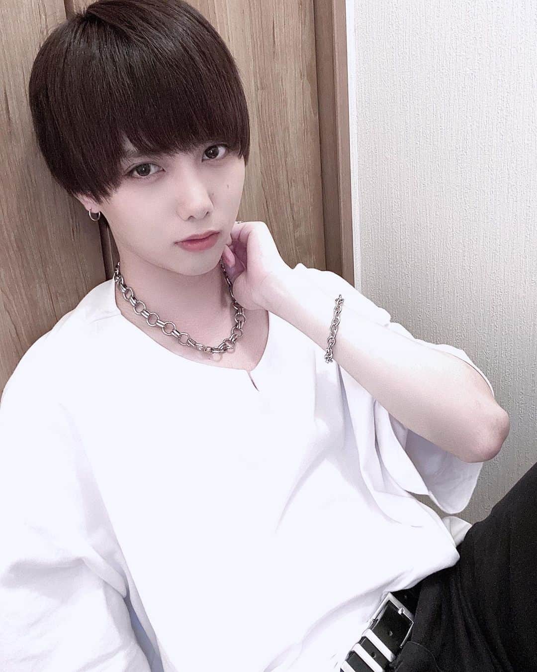 荒一陽さんのインスタグラム写真 - (荒一陽Instagram)「前髪がある」8月2日 0時18分 - kazuharu_ara