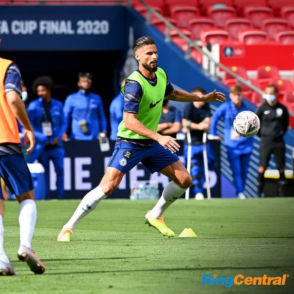 チェルシーFCさんのインスタグラム写真 - (チェルシーFCInstagram)「Final prep! 💪 Not long now... #HeadsUpFACupFinal #CFC #Chelsea」8月2日 1時13分 - chelseafc