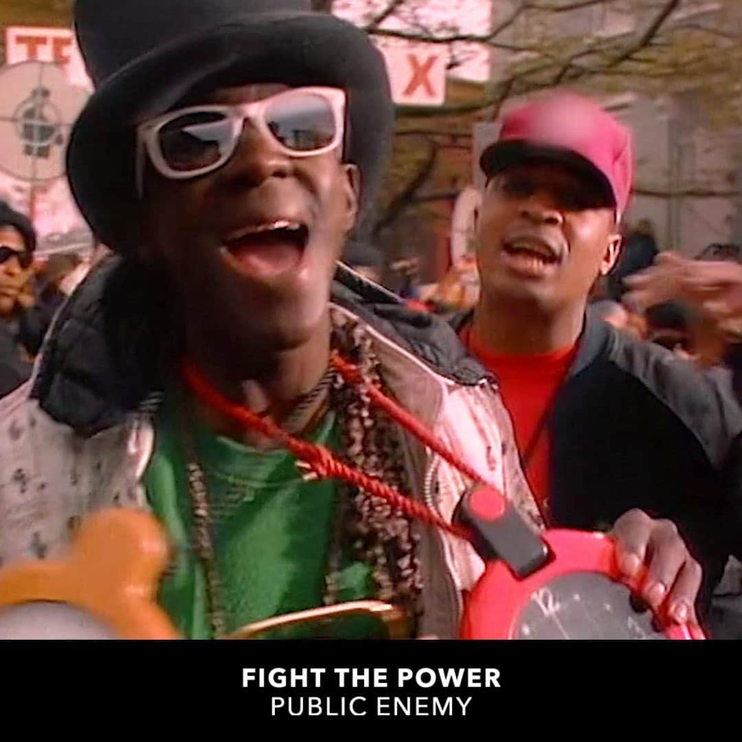 Vevoさんのインスタグラム写真 - (VevoInstagram)「In honor of @mrchuckd_pe’s 60th birthday we’re celebrating one of @publicenemy's most iconic videos, “Fight The Power.”  ⠀⠀⠀⠀⠀⠀⠀⠀⠀ ▶️[Link in bio] #PublicEnemy #FightThePower #ChuckD」8月2日 1時06分 - vevo