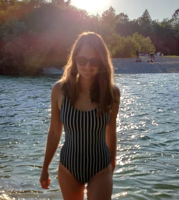 マグダレナ・ロックのインスタグラム：「Holiday feelings... ☀️🐳🌻😍🙏」