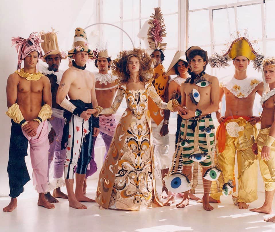 ブルース・ウェーバーさんのインスタグラム写真 - (ブルース・ウェーバーInstagram)「@natasupernova and the cast of the @petshopboys music video “I Get Along / Email,” Boylan Studios, NYC, 2002. ————— Set by @dimitri_unique • costumes by #williamiveylong • makeup by @reginethorre.」8月2日 2時29分 - bruce_weber