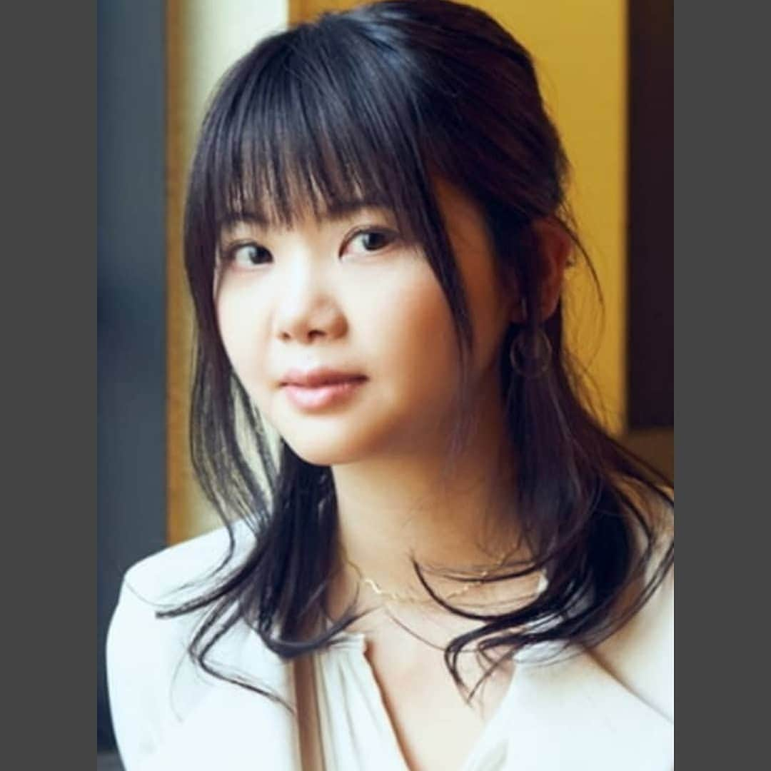 いきものがかりさんのインスタグラム写真 - (いきものがかりInstagram)「🎉吉岡聖恵、一般男性との結婚発表🌹  　吉岡は「私、吉岡聖恵は本日8月1日に、結婚致しました事をここに御報告させて頂きます」とし、「お相手は一般の方で、私の事を1人の人間として、そして1人の歌い手として心の底から受け止め、包み込んでくれる、優しく真っ直ぐな心を持った方です」と紹介。  　「そして私の人生においてとても大切な『歌うこと』に対しても大きな理解を示してくれています。これからも皆様への感謝の気持ちを大切に、1人の人間として成長し、歌手としても素敵な歌を末長く届けていけるように、より一層精進してまいります」と思いをつづった。  　最後に「あたたかく見守って頂けましたらうれしいです。コロナ禍がまだまだ続いております。事態の一刻も早い収束を、皆様と心を同じくして願っております」と結んだ。  https://www.oricon.co.jp/news/2168424/full/?utm_source=Twitter&utm_medium=social&ref_cd=jstw003  聖恵ちゃん、おめでとうございます😊 @kiyoe_yoshioka_official  kiyoe Yoshioka (36) has announced his marriage to a non-celebrity man. ㅤ ㅤ ㅤ ㅤ ㅤ ㅤ ㅤ ㅤ ㅤ ㅤ This news was announced by Yoshioka through the group's official website he wrote, "I, Yoshioka Kiyoe, want to announce that I have received on August 1" He introduced support and announced, "He is a kind-hearted non-celebrity man who accepts me as a human also as a singer. " ㅤ ㅤ ㅤ ㅤ ㅤ ㅤ ㅤ ㅤ ㅤ ㅤ Kiyoe continued, "He also solved the difficulty of meaning 'singing' for me. With gratitude for everyone, I will do my best to grow as a human and continue to provide beautiful songs as a launcher."  #いきものがかり #Ikimonogakari  #吉岡聖恵 #2020」8月2日 3時09分 - ikimonogakari_jp