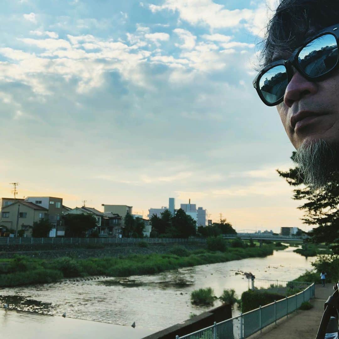 野崎森男のインスタグラム：「犀川はこの季節、風情があります  My hometown」