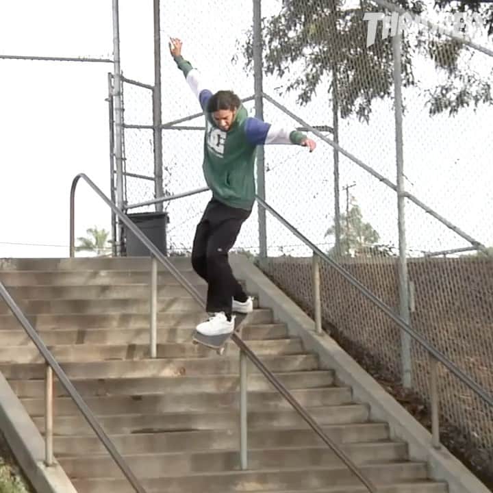スラッシャーのインスタグラム：「💥🔨 @alexis_sm4l as seen in the new @sk8mafia promo 📼 Now playing on the Thrasher app 📲」