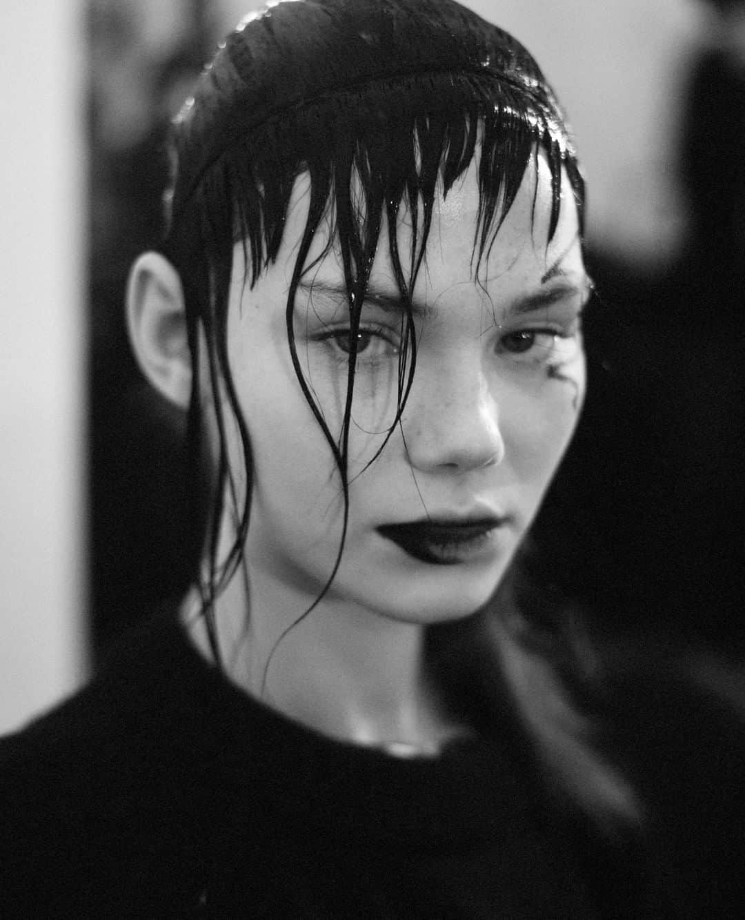 ヨウジヤマモトさんのインスタグラム写真 - (ヨウジヤマモトInstagram)「#YohjiYamamoto #AW20 Show Backstage⁠ Documented by @elise_toide⁠ @yohjiyamamotoofficial」8月2日 14時00分 - yohjiyamamotoinc