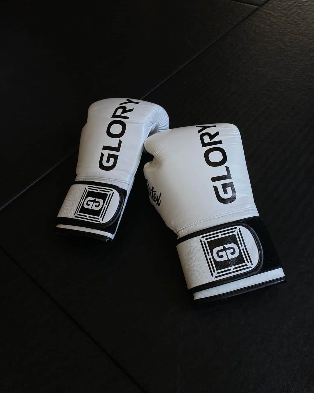 のインスタグラム：「kickboxing🥊✨💦」