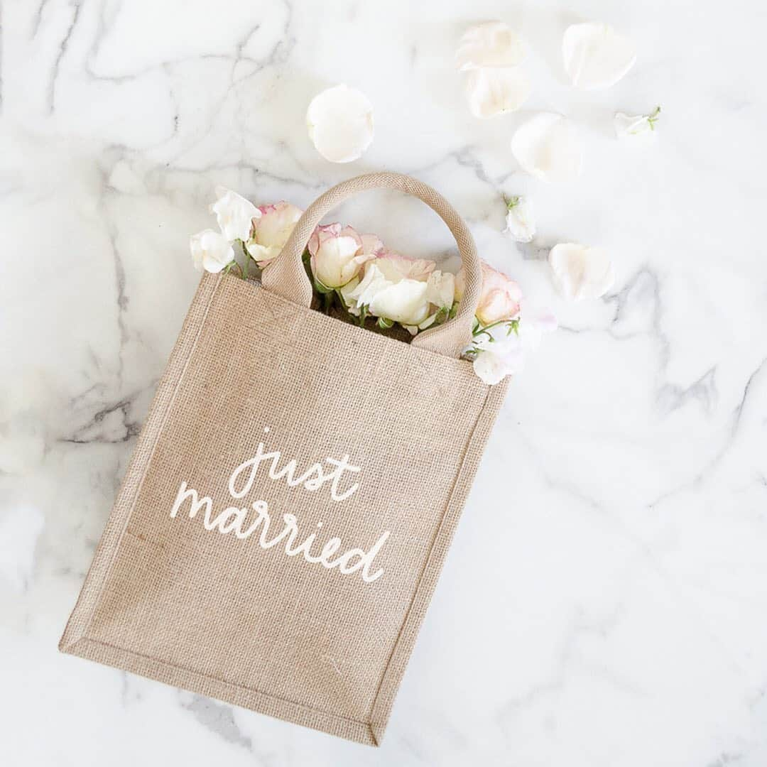 The Little Marketさんのインスタグラム写真 - (The Little MarketInstagram)「Unable to celebrate the newlyweds in person? Send them a thoughtful gift to commemorate their special day. Tap to shop.」8月2日 7時12分 - thelittlemarket