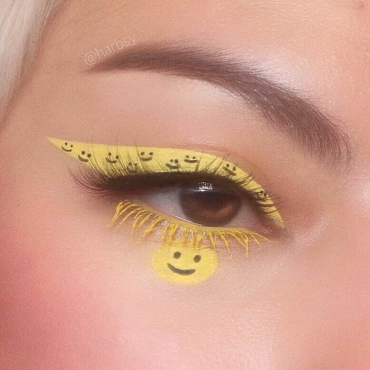 NYX Cosmeticsさんのインスタグラム写真 - (NYX CosmeticsInstagram)「Have a nice day ☺️ @harbsy uses our Epic Wear Liquid Liner in 'Black' paired with our new EPIC WEAR LINER STICKS in 'Cosmic Yellow'  to slay this super smiley liner 💛 • #nyxcosmetics #nyxprofessionalmakeup #crueltyfreebeauty」8月2日 7時28分 - nyxcosmetics
