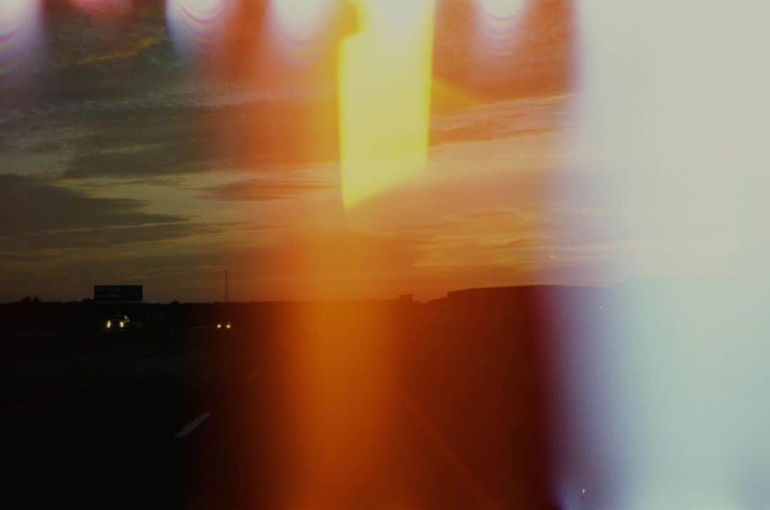 松島エミのインスタグラム：「ROAD TRIP❤️ . .  #ロードトリップ#フィルム#フィルムカメラ #アメリカ旅行 #roadtrip #filmphotography #shootfilm #leica #leicam6 #usroadtrip #leicaphotography#iconla」