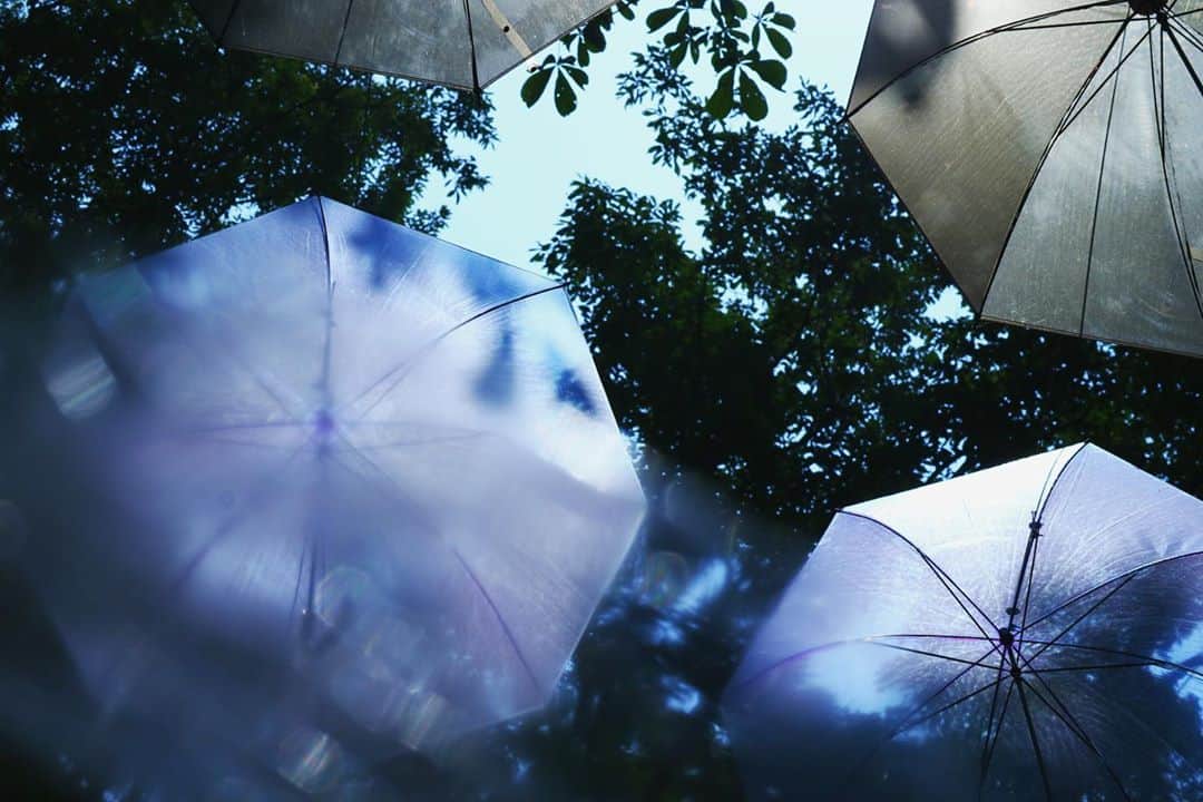 金澤有希さんのインスタグラム写真 - (金澤有希Instagram)「不思議な雰囲気で撮影出来た！ 梅雨あけましたが 梅雨時に撮影した梅雨っぽい1枚！！ ・ #アンブレラフォトコン  #ムーミンバレーパーク  #カメラ女子  #ムーミン  #canon  #カメラ好きな人と繋がりたい  #foto  #アンブレラ」8月2日 8時56分 - yuuki_kanazawa0501