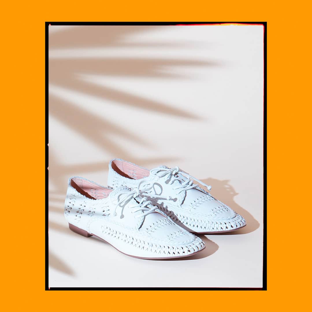 Schutzのインスタグラム：「LIGHT UP YOUR MOOD - SCHUTZ NEW NATURAL ❤️ #newin #schutznewnatural」