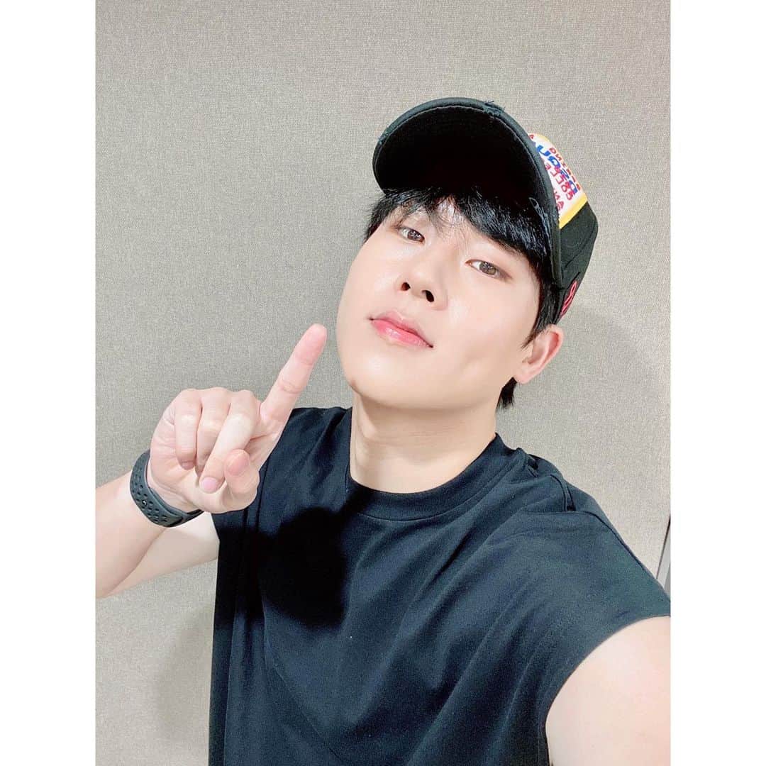 Monsta Xさんのインスタグラム写真 - (Monsta XInstagram)「ONE WEEK AWAY! Have you gotten your tickets to Monsta X Live From Seoul With Luv on @LiveXLive? Get them at LiveXLive.com/MonstaX  #MONSTAX #MONSTA_X #몬스타엑스 #MINHYUK #KIHYUN #HYUNGWON #JOOHONEY #IM #MONBEBE #몬베베 #MonstaXLiveWithLuv」8月2日 10時03分 - official_monsta_x