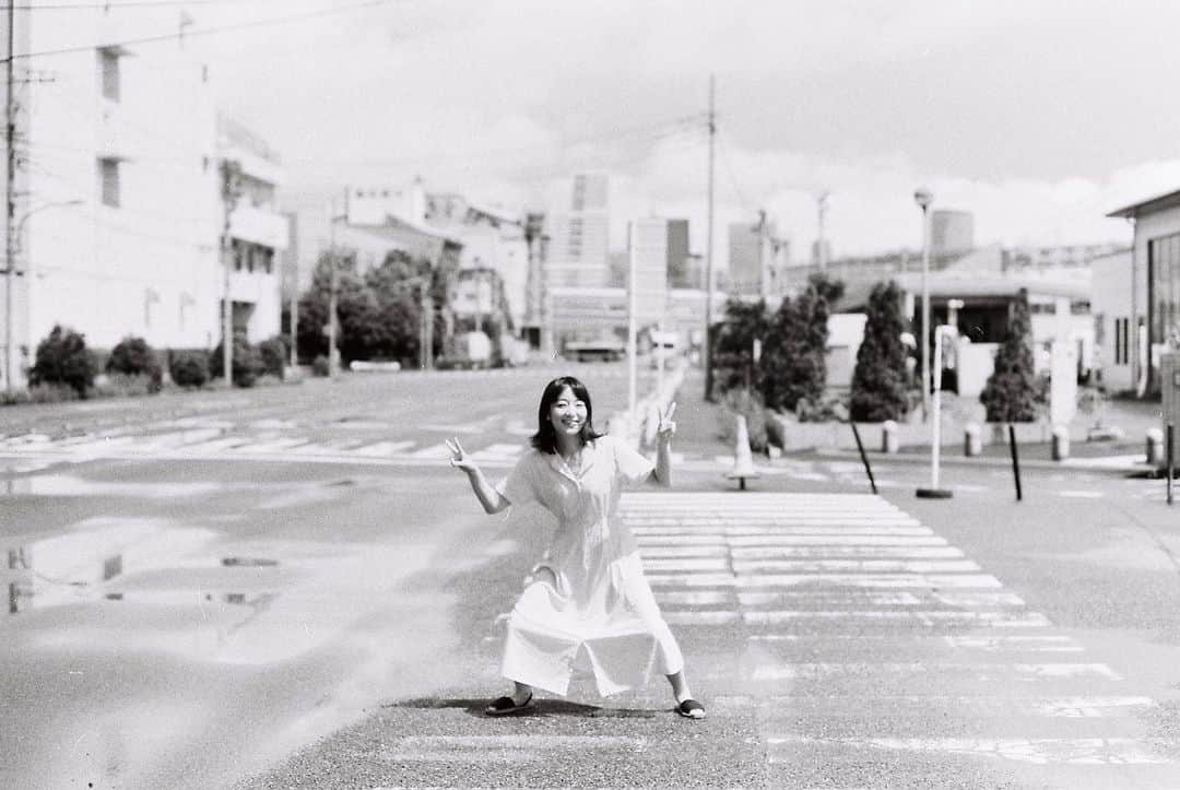 しじみさんのインスタグラム写真 - (しじみInstagram)「#film #ポートレート #被写体希望 #東京 #portrait #カメラ #モノクロ #photography #写真好きな人と繋がりたい #フィルムカメラ‬」8月2日 10時03分 - amcche