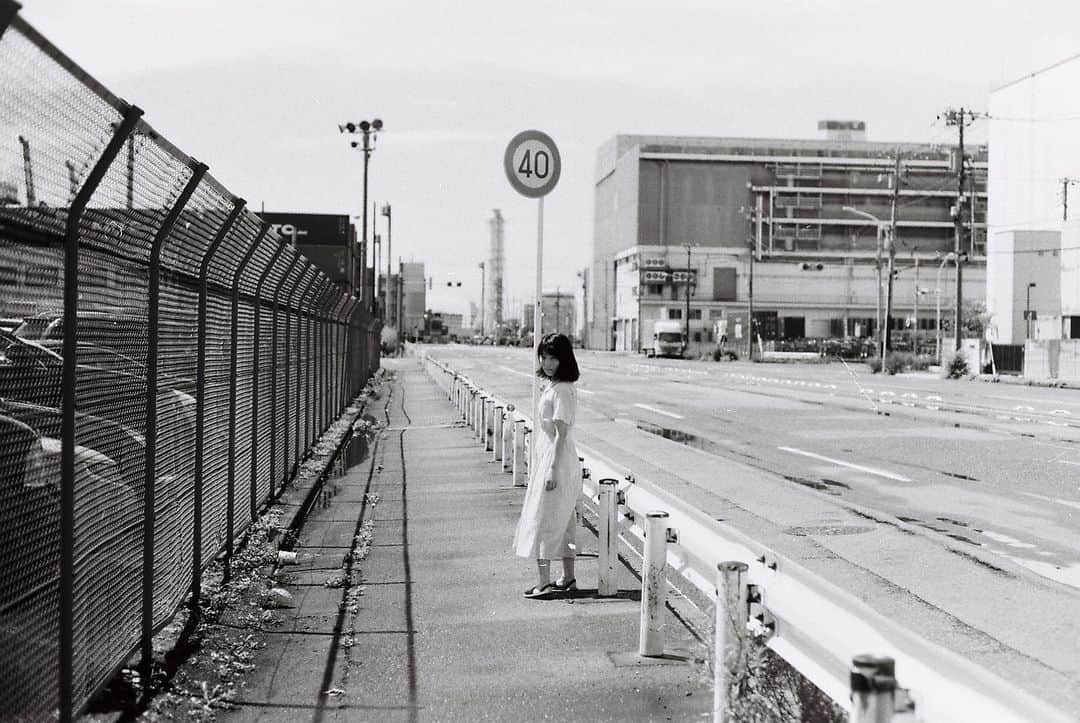 しじみさんのインスタグラム写真 - (しじみInstagram)「#film #ポートレート #被写体希望 #東京 #portrait #カメラ #モノクロ #photography #写真好きな人と繋がりたい #フィルムカメラ‬」8月2日 10時03分 - amcche