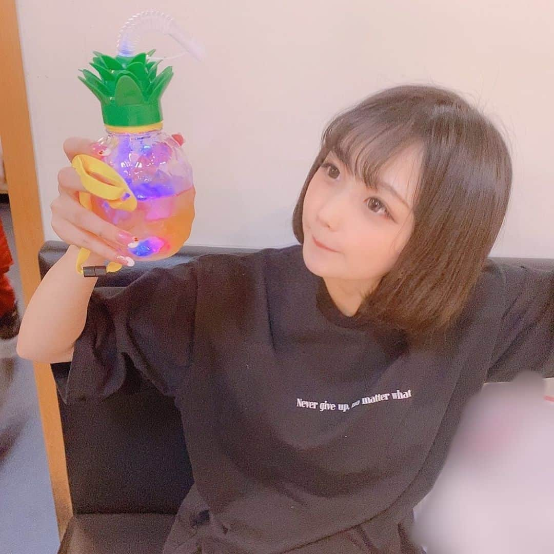 小山ひなさんのインスタグラム写真 - (小山ひなInstagram)「パイナップル」8月2日 10時53分 - hina__kmyd