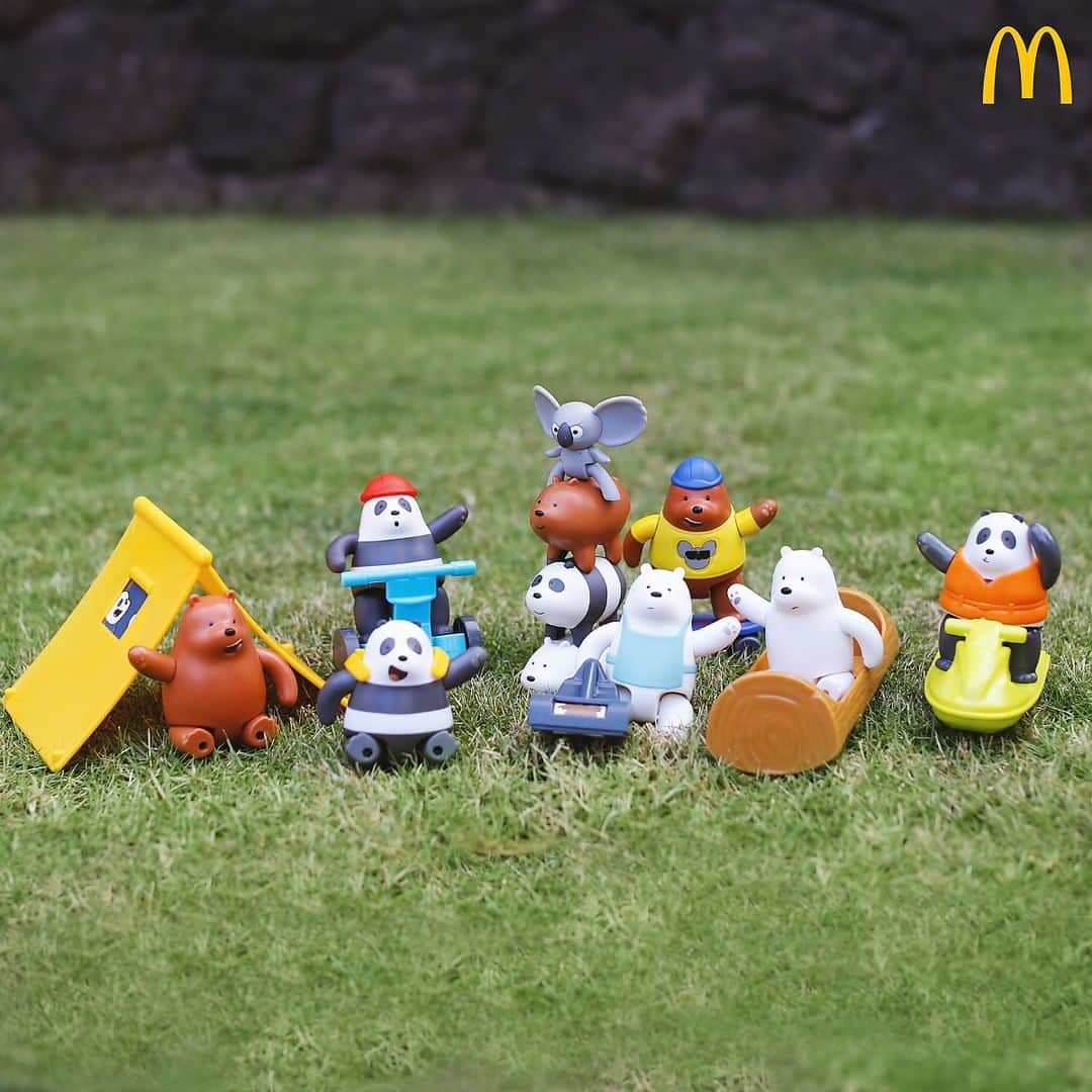 McDonald's Philippinesのインスタグラム：「Looks like the bears are ready to play! Get a We Bare Bears toy with every Happy Meal. Enjoy it now for as low as P79! Order now via McDelivery.  Tag the biggest We Bare Bears fan you know!」