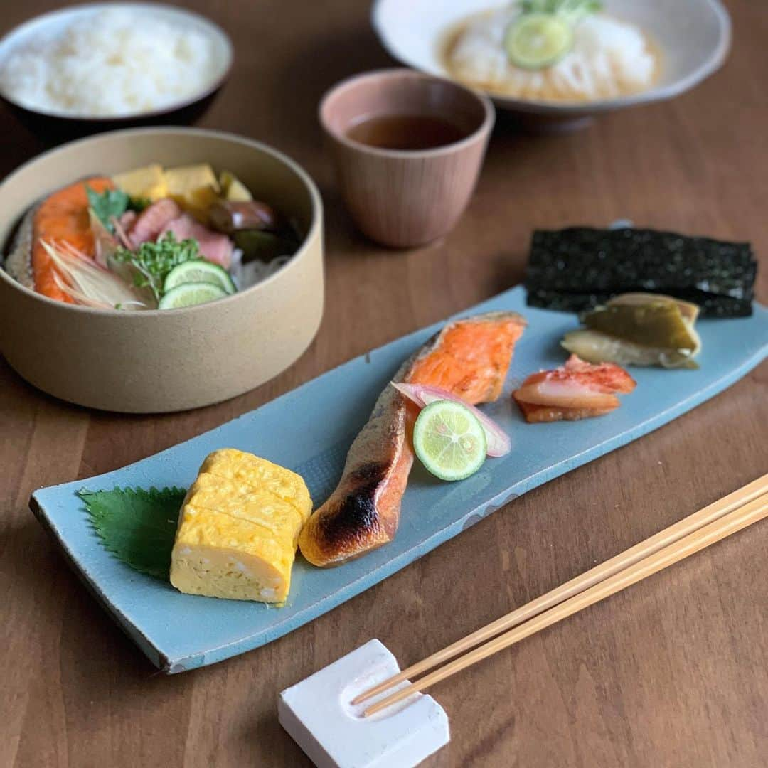 shin -SAKE instructor-さんのインスタグラム写真 - (shin -SAKE instructor-Instagram)「日本の朝ごはんに憧れて。 #朝食 #センレク #お弁当 #アジアめし #鮭 #米粉 #フォー #和出汁 #アレンジレシピ」8月2日 11時16分 - shim_8k