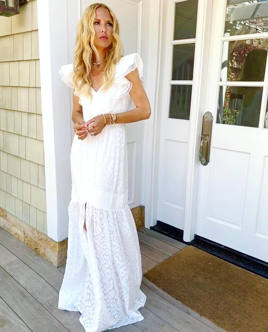 レイチェル・ゾーさんのインスタグラム写真 - (レイチェル・ゾーInstagram)「Newest favorite @shoprachelzoe white 🐆 dress I will officially wear #forever to go everywhere or nowhere #dressup xoRZ」8月2日 11時22分 - rachelzoe