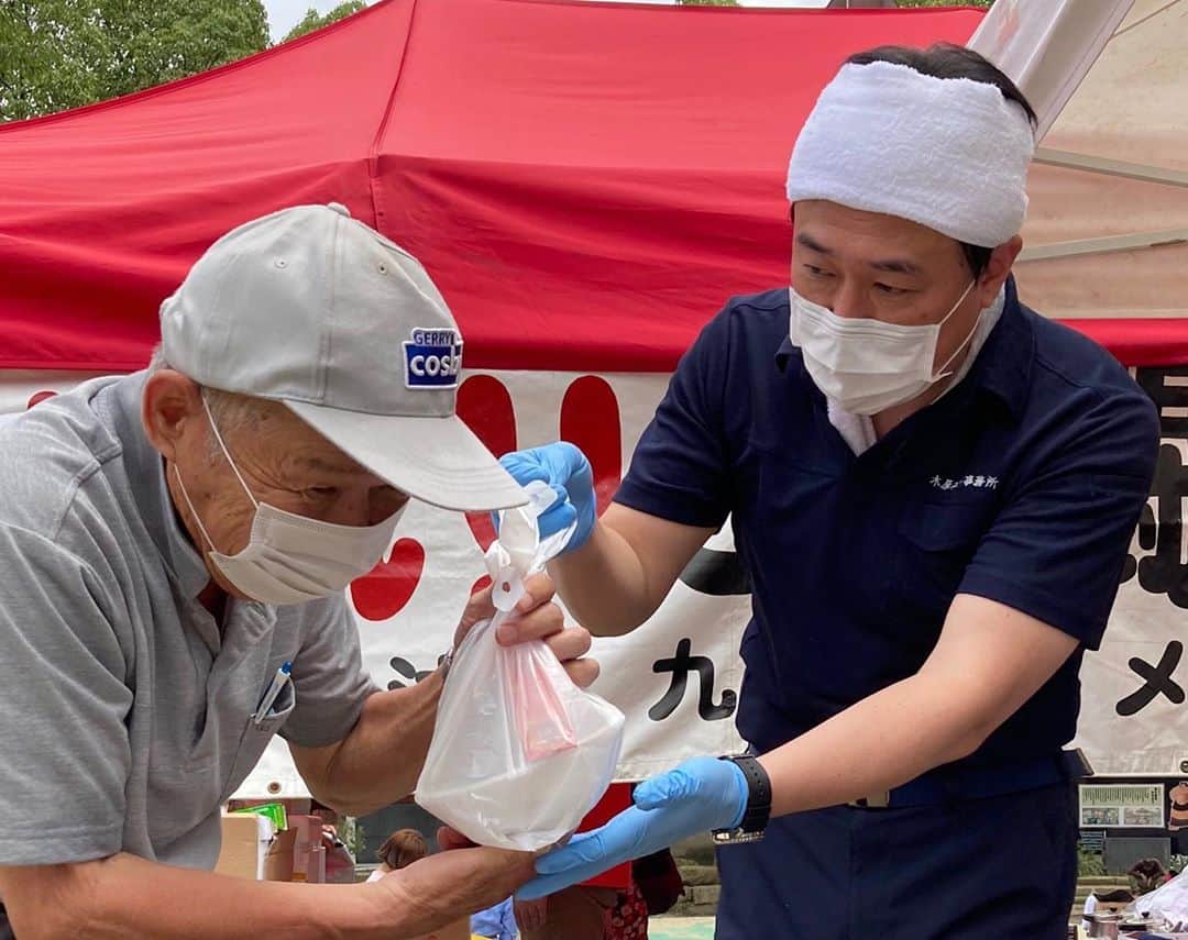 木原稔のインスタグラム：「ラーメン炊き出しボランティア。」